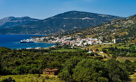 A Gulf of Gökova yacht charter follows a coast lined with picturesque towns and hilly scenery